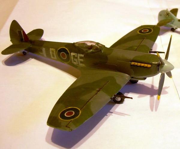 Me109T & SpitfireXVI.jpg